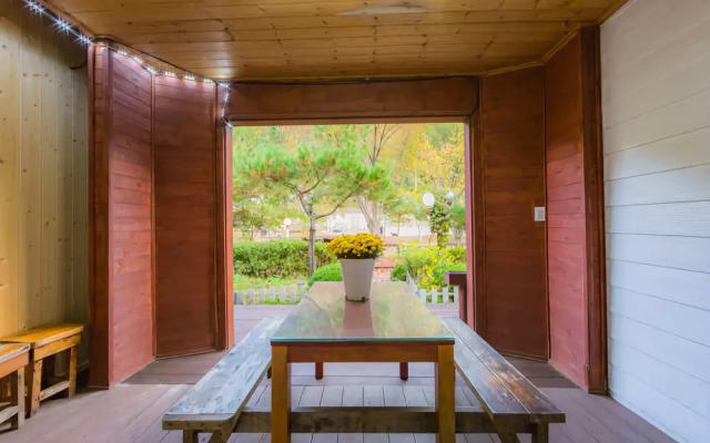 Yangpyeong Wide-garden House Pension