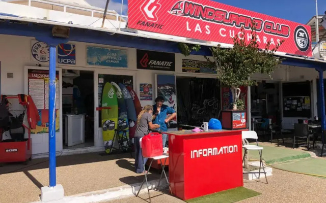 Surf Pod - Central Costa Teguise - 100m from beach