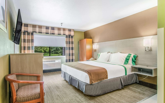 GuestHouse Inn & Suites Hotel Poulsbo