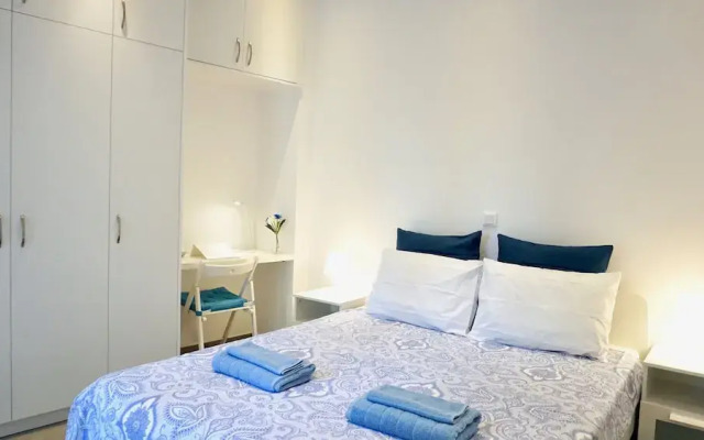 Lovely-Bright Apt - Hilton Hotel Area