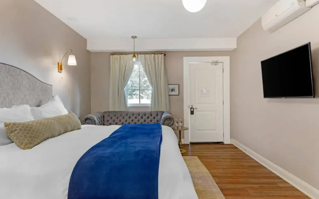 The Colonial Inn, an Ascend Collection Hotel
