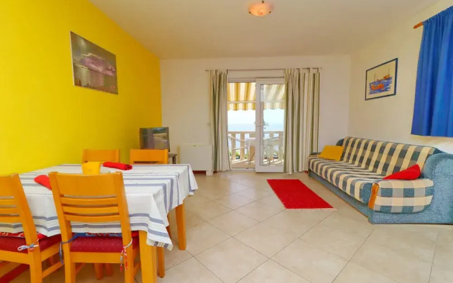 Apartments Plavac Mali