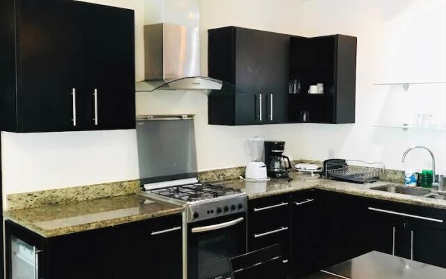 Tendenza 5 Mins From 5th Ave Cocobongo