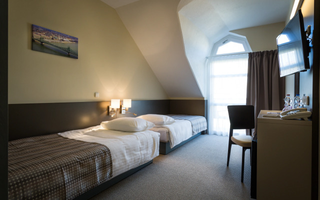 Corvin Hotel