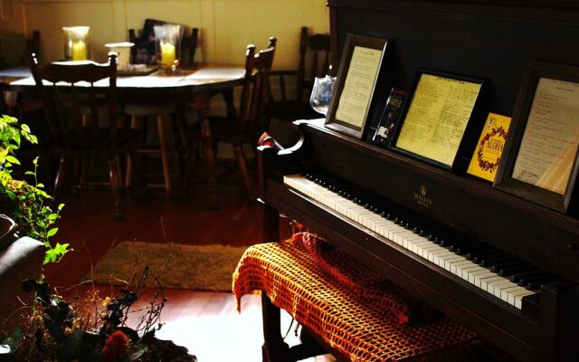 Denniston by the Sea Bed & Breakfast & Registry