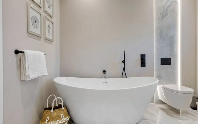 Gable View in Combeinteignhead