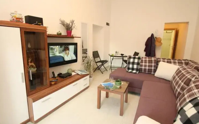 Studios Castropola