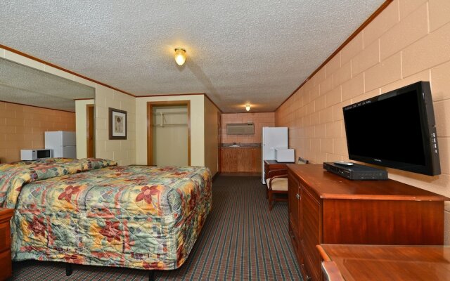 Savannah Inn and Suites
