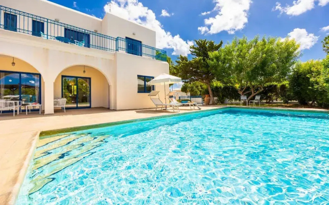 Villa Poseidonas in Peyia