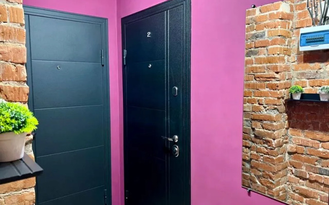 Диван и Чемодан на ул. Вокзальная магистраль, 2