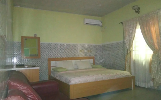 Danison Suites