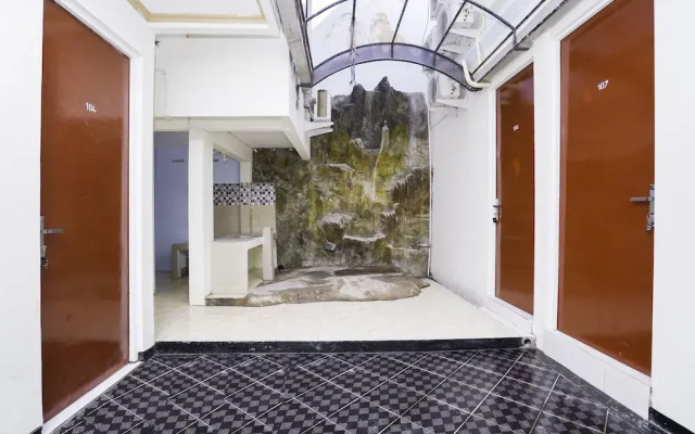 OYO 2094 Prestige Residence