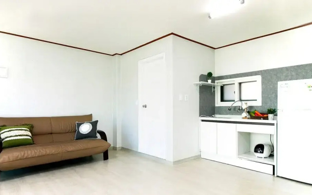 Sky Sea Pension