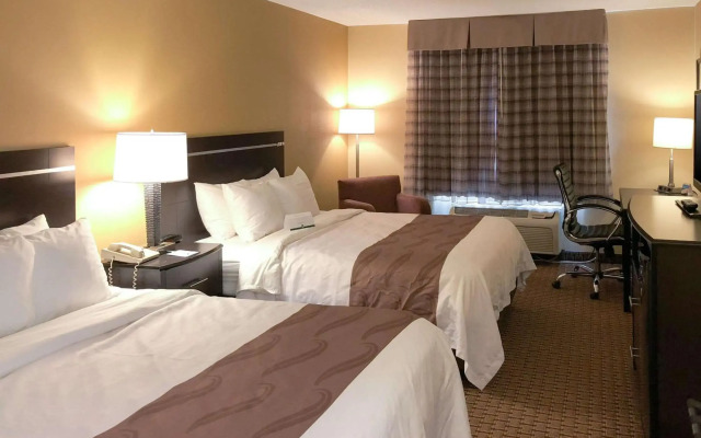Quality Inn & Suites Sun Prairie Madison East