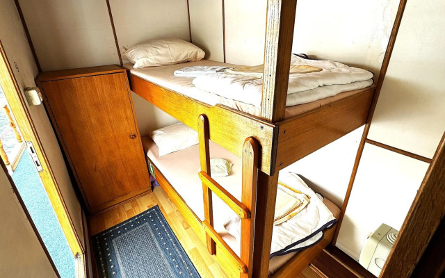 Rhythm Floating Hostel - Zadar