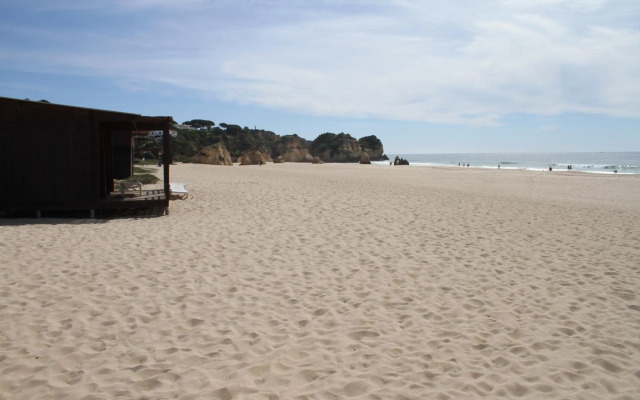 Villa Linda, Alto da Ria