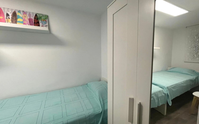 Sant Adria Beach apartment Wi-Fi Parking Free