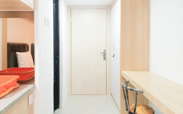 Cozy Studio Room At De Prima Apartment