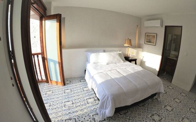 Columbus House Hotel