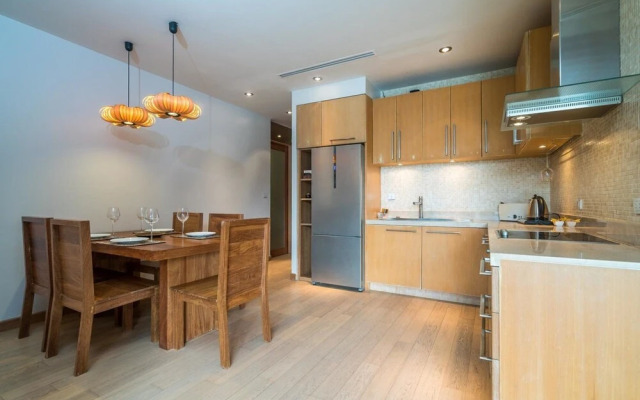 Beachfront Apartment - Walk in the Sand