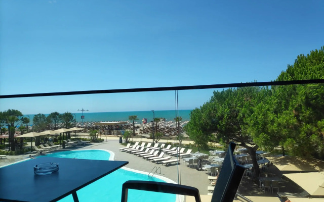 Supreme Hotel & Spa
