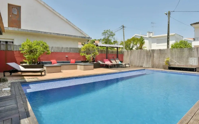 Aroeira Pool House by Lisbon-Coast