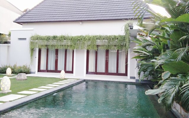 Aka Villa