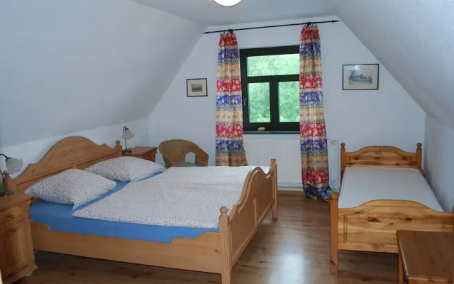 Landhaus mit Schwimmbad in Dargun
