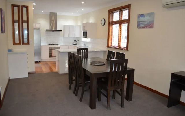 Villa 185- Central Masterton