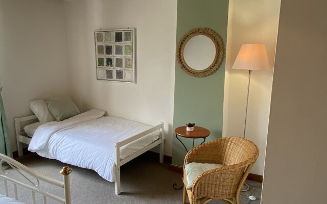 L ancien Cafe - Luxury Suites and Gites