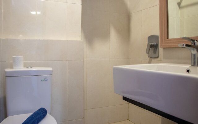 Nice And Homey 2Br Apartment At Capitol Park Residence