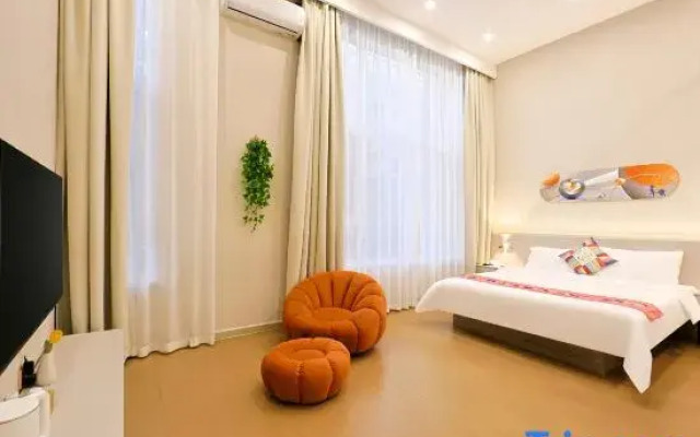 Xuefu Business Hotel (Yanji Yanbian University store)