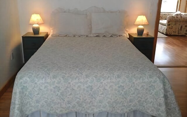 Pickwick - Two Bedroom Home