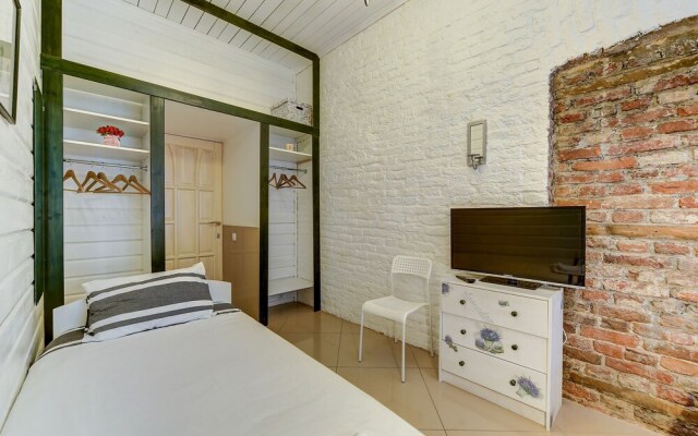 Avrora apartments Malaya Morskaya 16