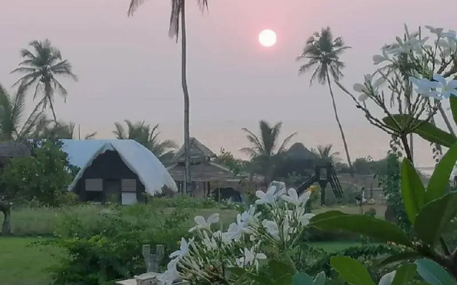 Golven Beach Resort
