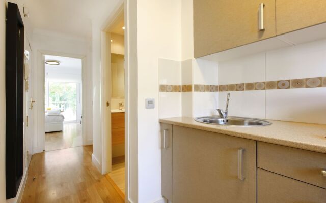 Picasso Suite by Madflats Collection