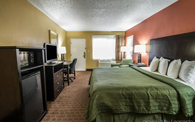 Quality Inn near Blue Spring