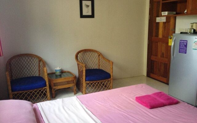 Family Home Guesthouse Phuket