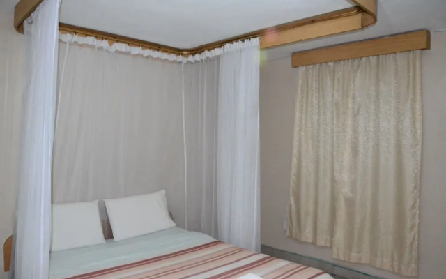 Starehe link hotel