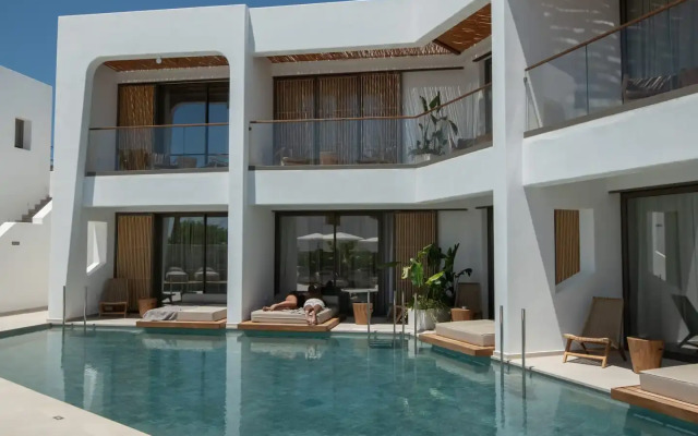 Nuca Mykonos