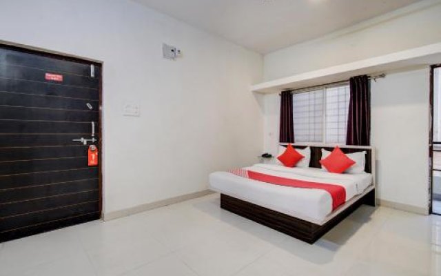 OYO 14747 Hotel Prathik