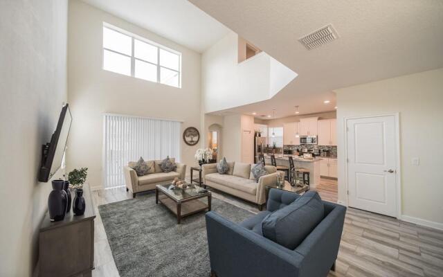 Modern Star Wars Vacation Home CG1593