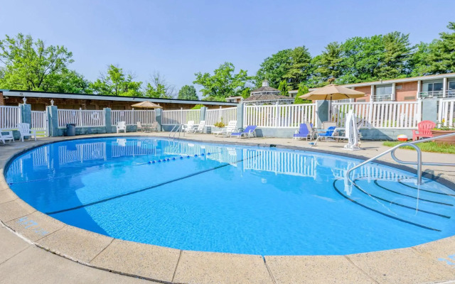 Clarion Hotel Lebanon-Hershey East