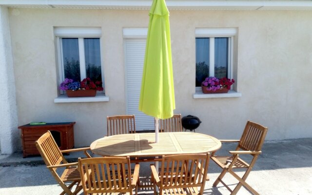 House With one Bedroom in Cayeux-sur-mer, With Enclosed Garden and Wifi