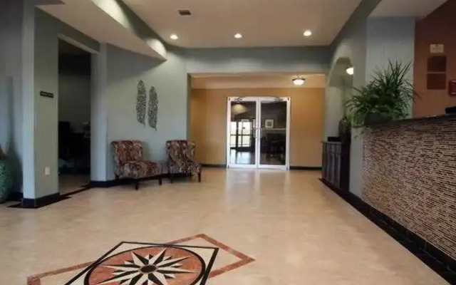 Best Western Marlin Inn & Suites