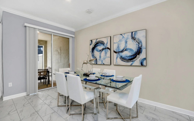 2861SMILE, Kissimmee, US