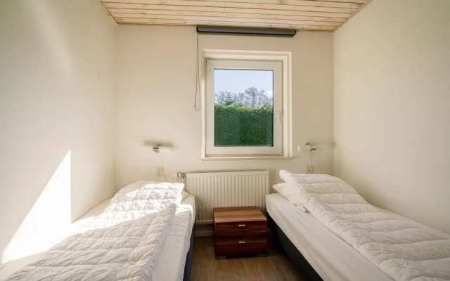 Tastefully Furnished Detached Bungalow