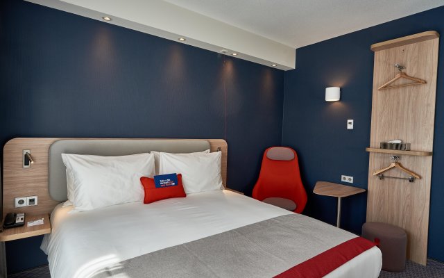 Holiday Inn Express Amsterdam - City Hall, an IHG Hotel