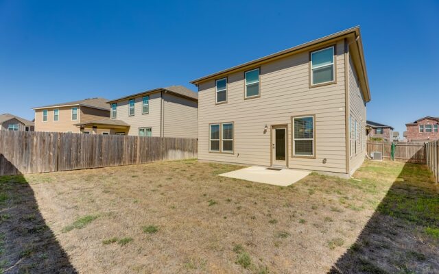 Manor Vacation Rental w/ Yard: 17 Mi to Austin!