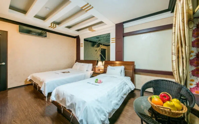 Xi Motel